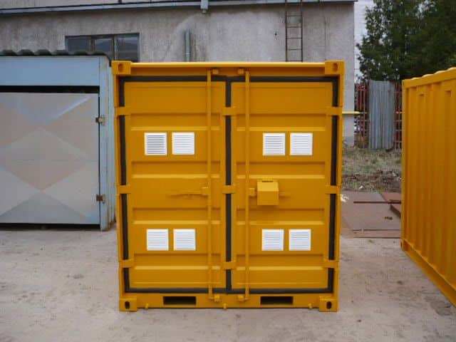 Container de stockage orange pour produits phytosanitaires