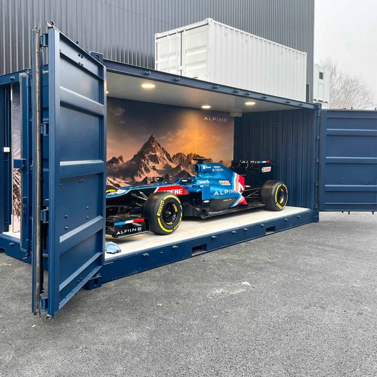 Container évènementiel open side pour vos communications automobiles