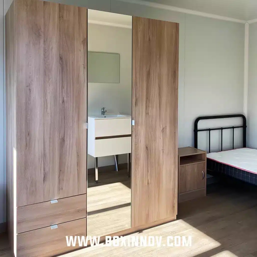 container tiny house chambre base vie