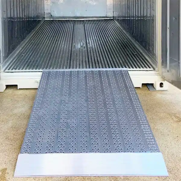 Rampe d’accès pour container frigorifique