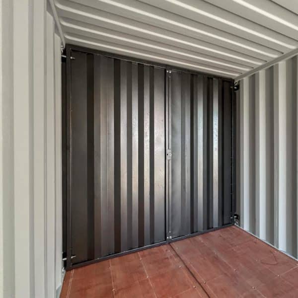 Cloison amovible pour container maritime