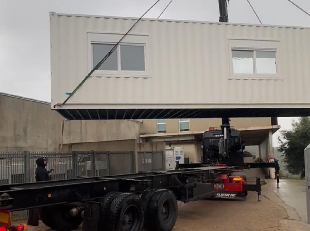 Transport de conteneur