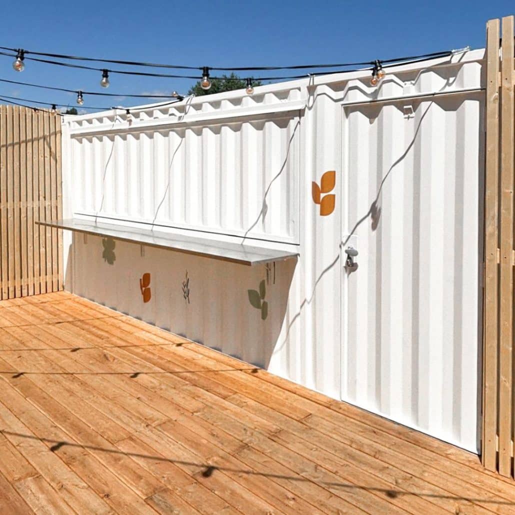 Exemple de container buvette pour concert en plein air